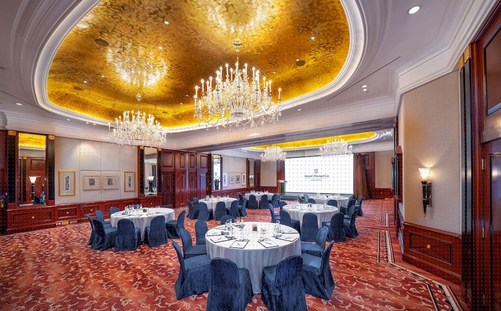Island Shangri La Hong Kong 46/67