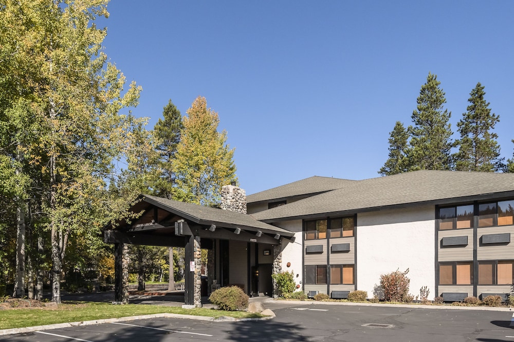 The Inn at Truckee 8/41