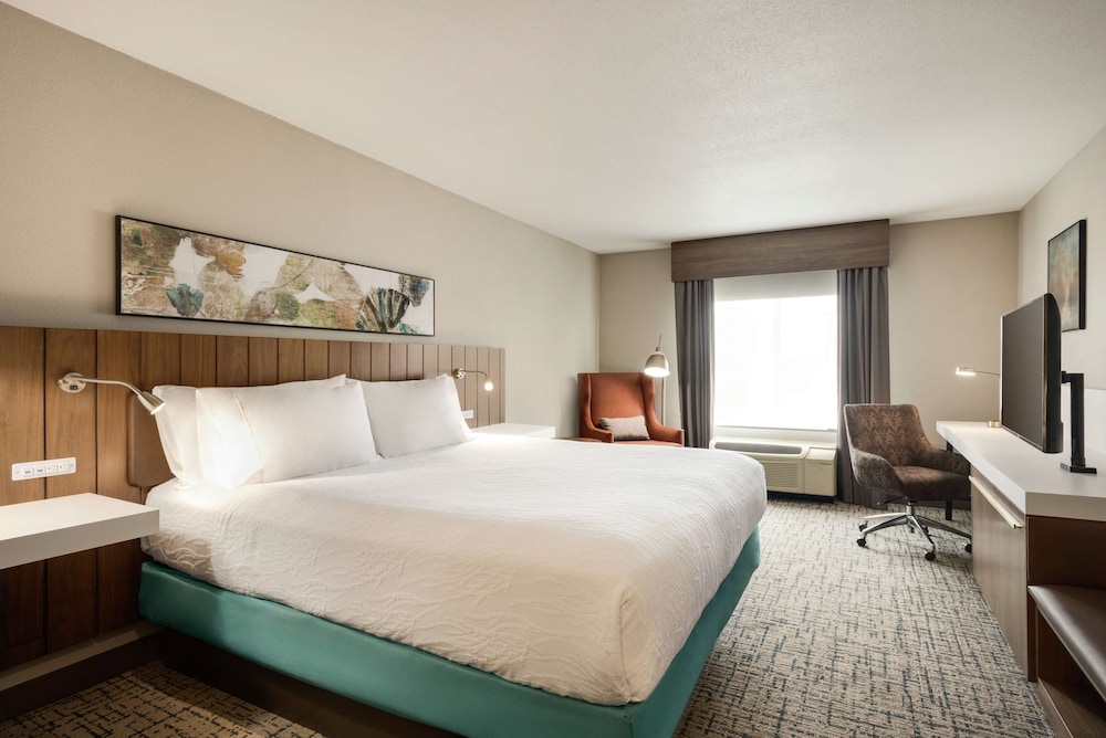 Evolution, King Bed