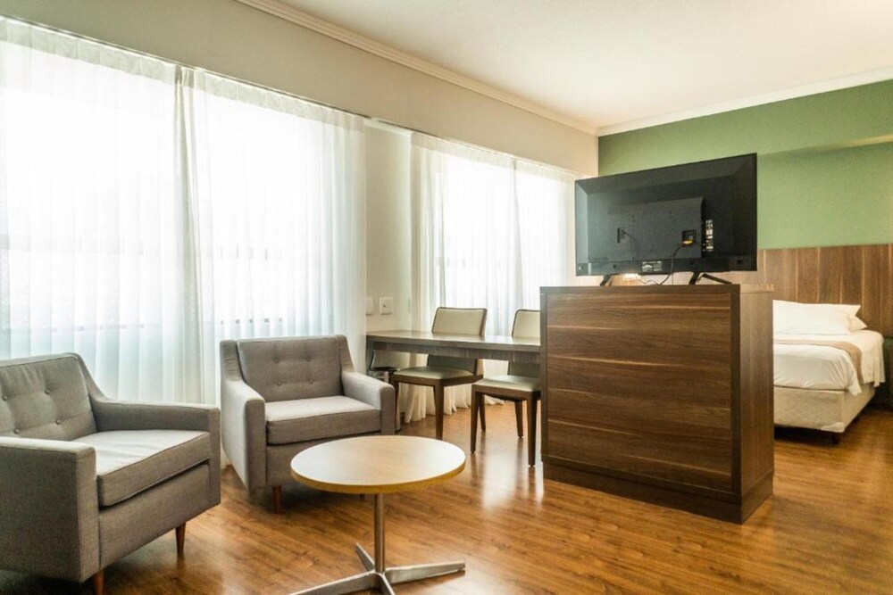 Firenze Business Hotel (ex Slaviero Essential Palhoca Viacatarina) 39/63