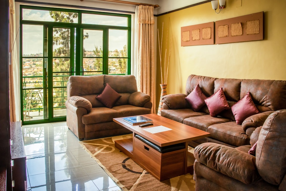 Highlands Suites Hotel 13/21