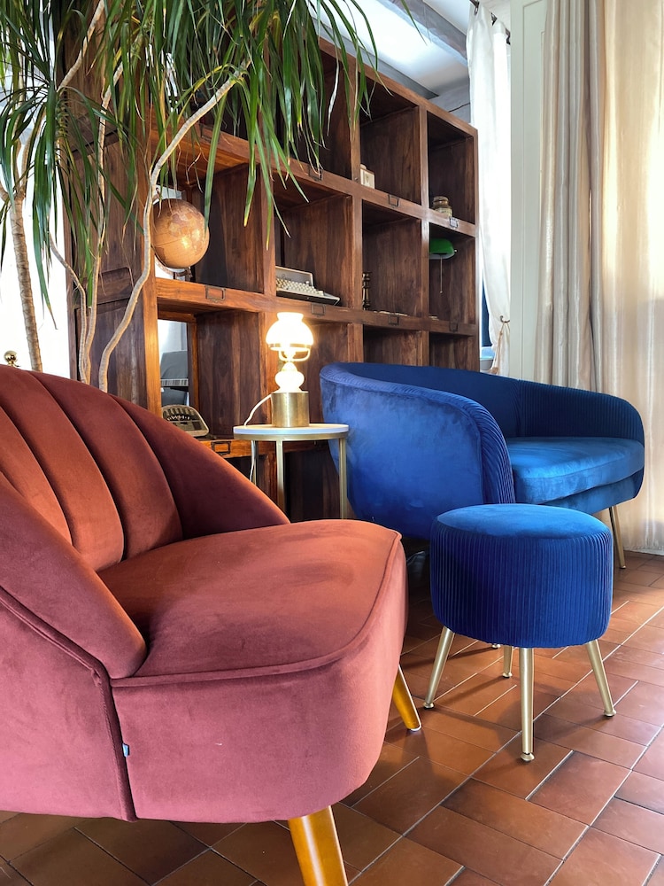 Logis Hotel Medieval, Montelimar Nord 32/50