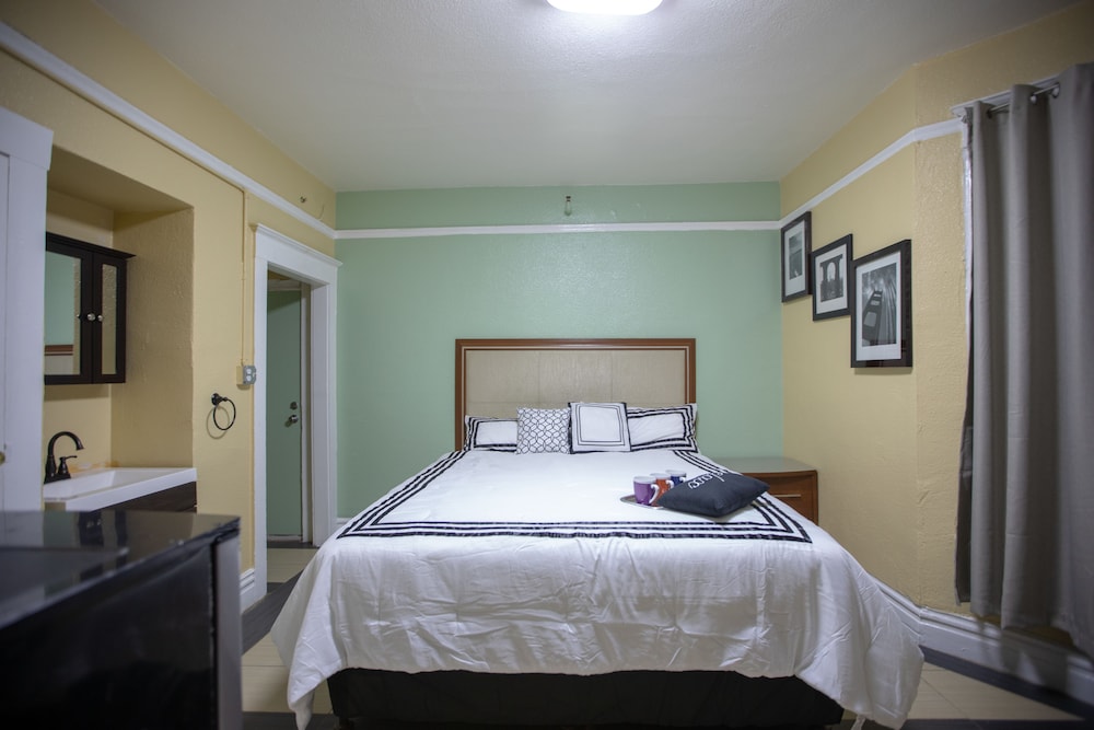 Hotel Sunnyside 14/52