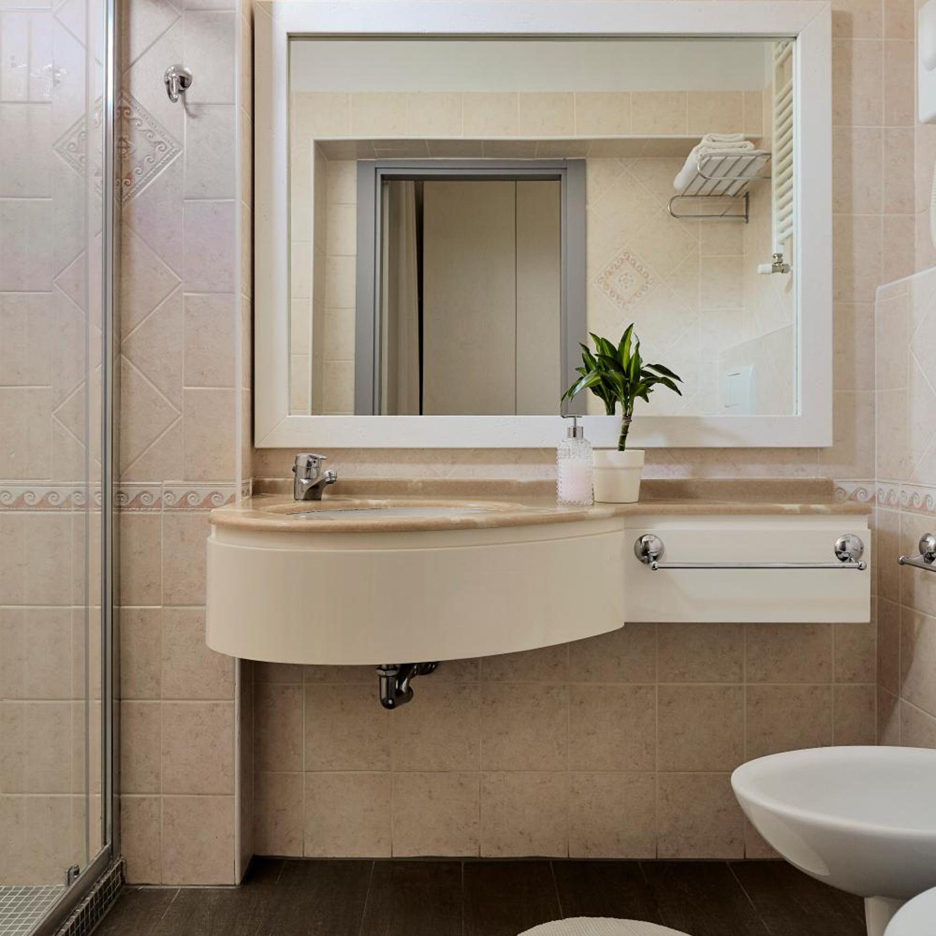 Hotel Madison 44/49