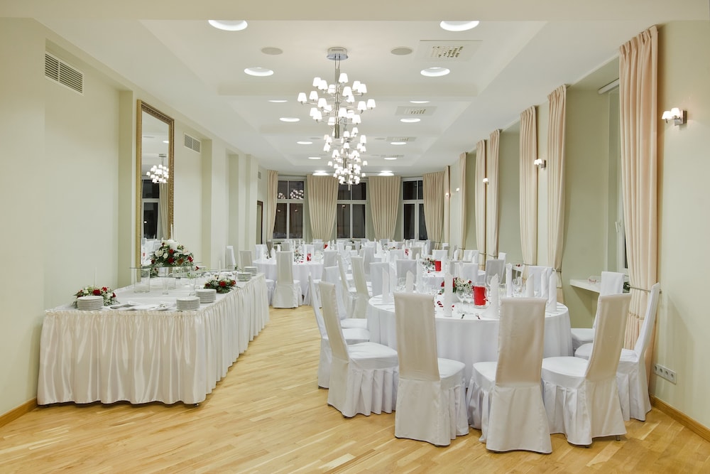 Radi Un Draugi Hotel 58/65