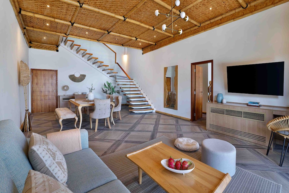 Anantara World Islands Dubai Resort 54/78