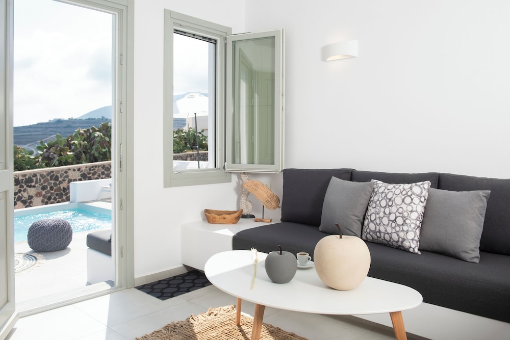 White Orchid Luxury Suites 35/50