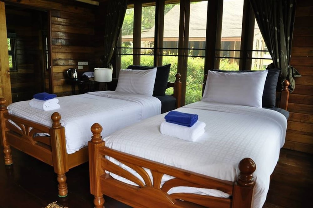Mai Ngern Mai Thong Resort 16/37