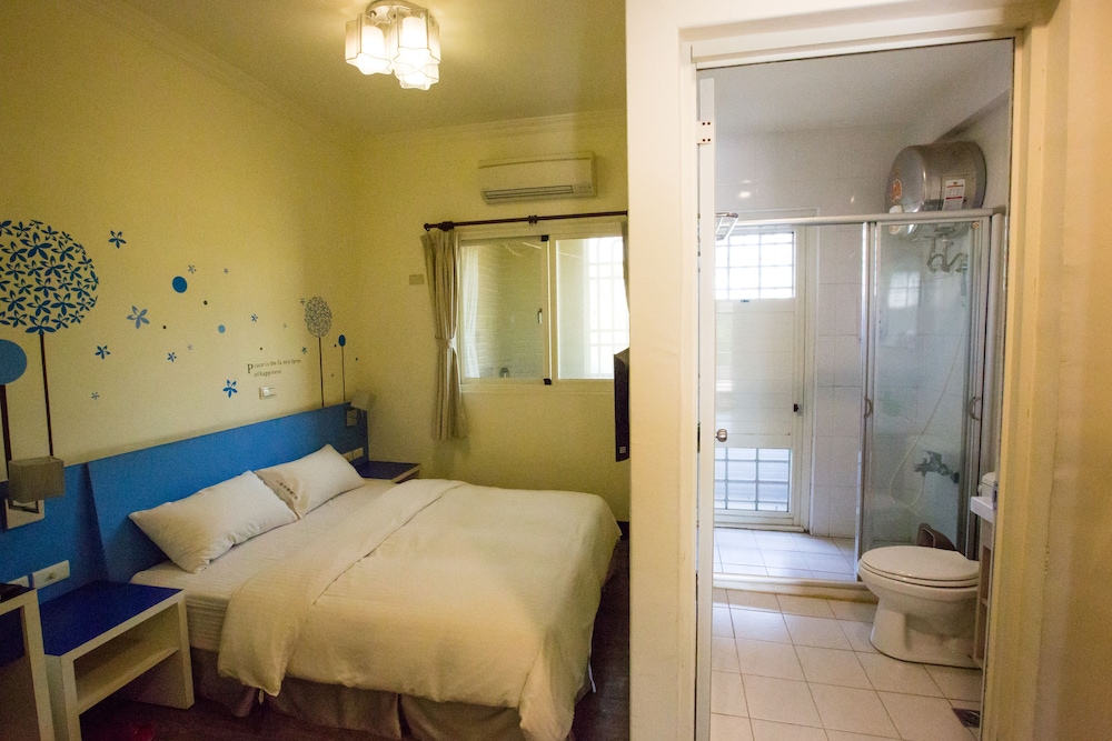 Backpackers Inn 10/18