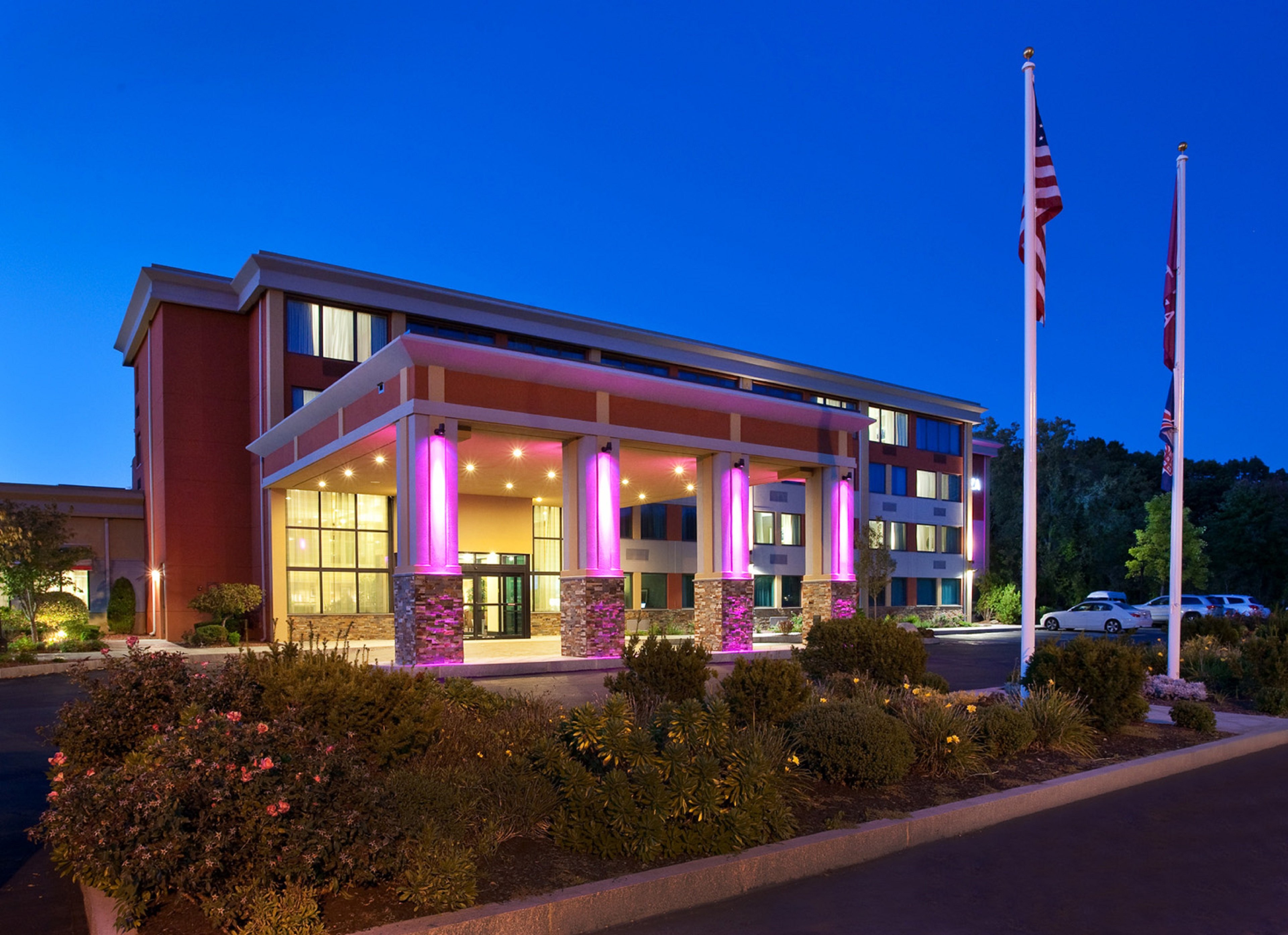 CROWNE PLAZA BOSTON - WOBURN 2/80
