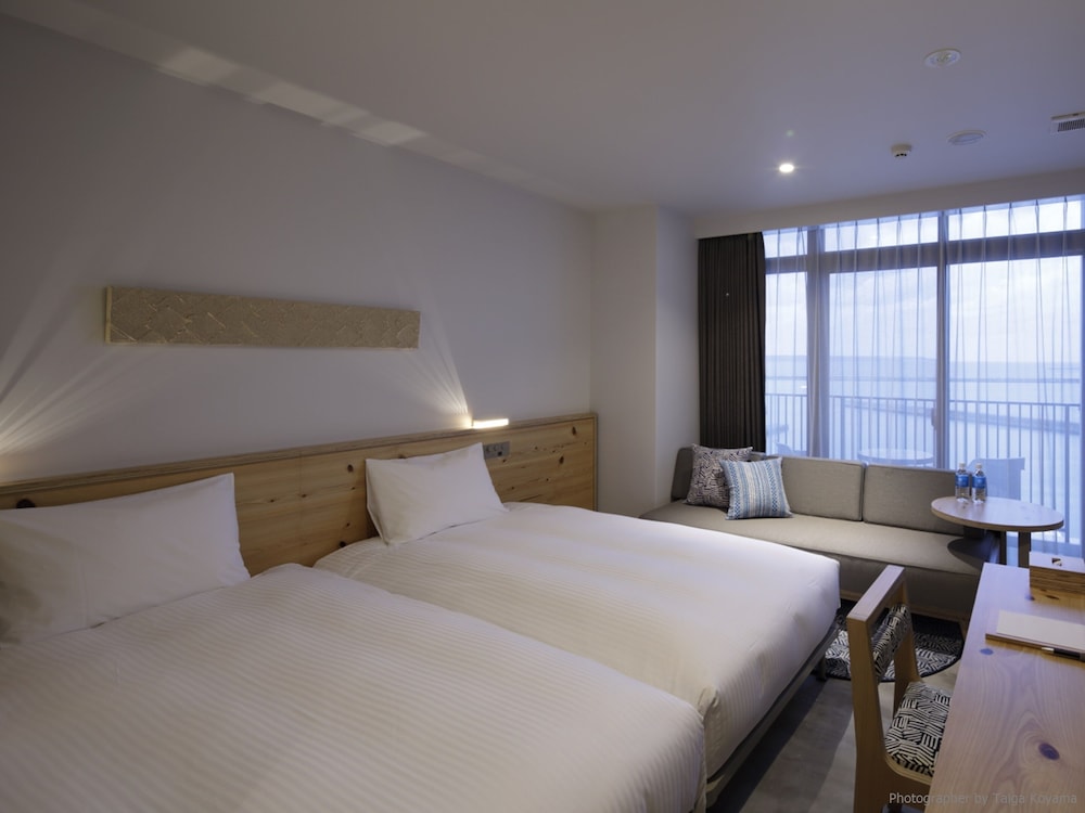 Hotel Locus 17/84
