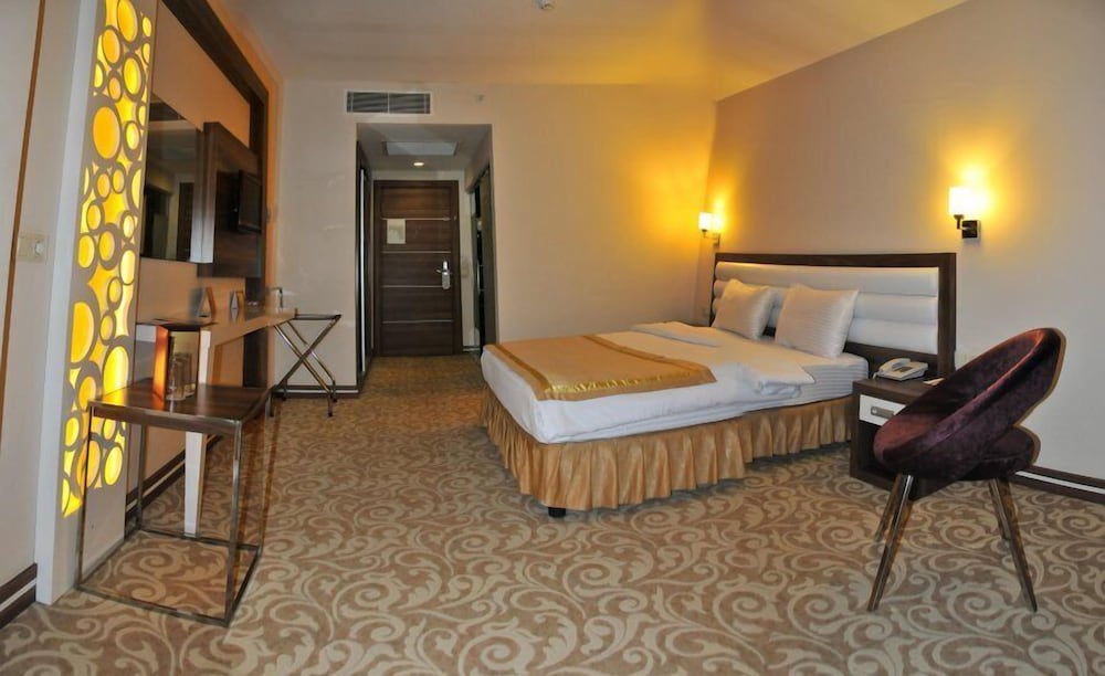 Ozpark Hotel 13/50