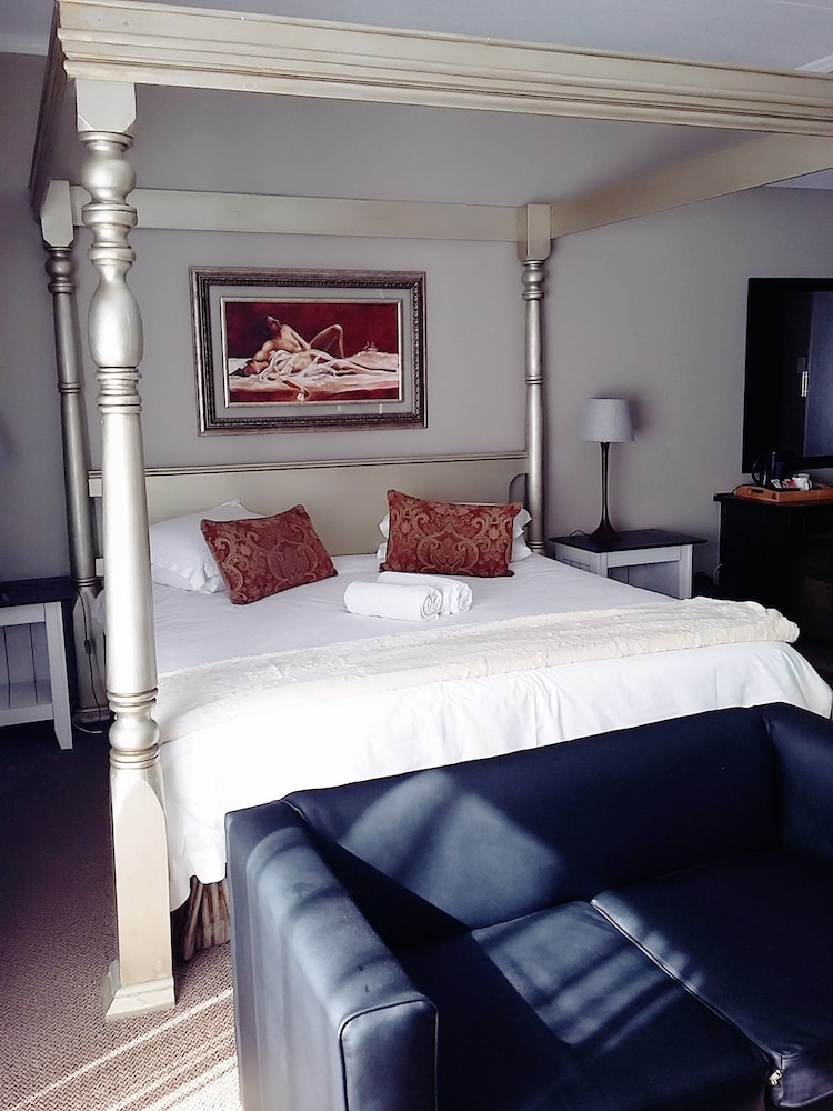 Bains Lodge 16/41