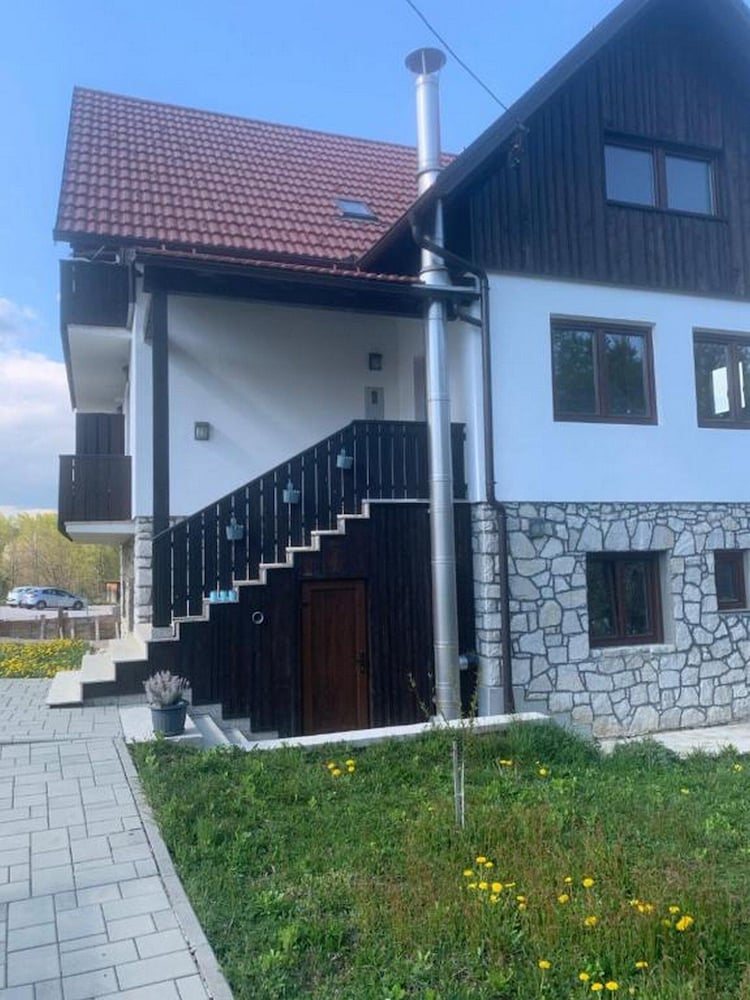 Guesthouse Family Bosnic 35/44