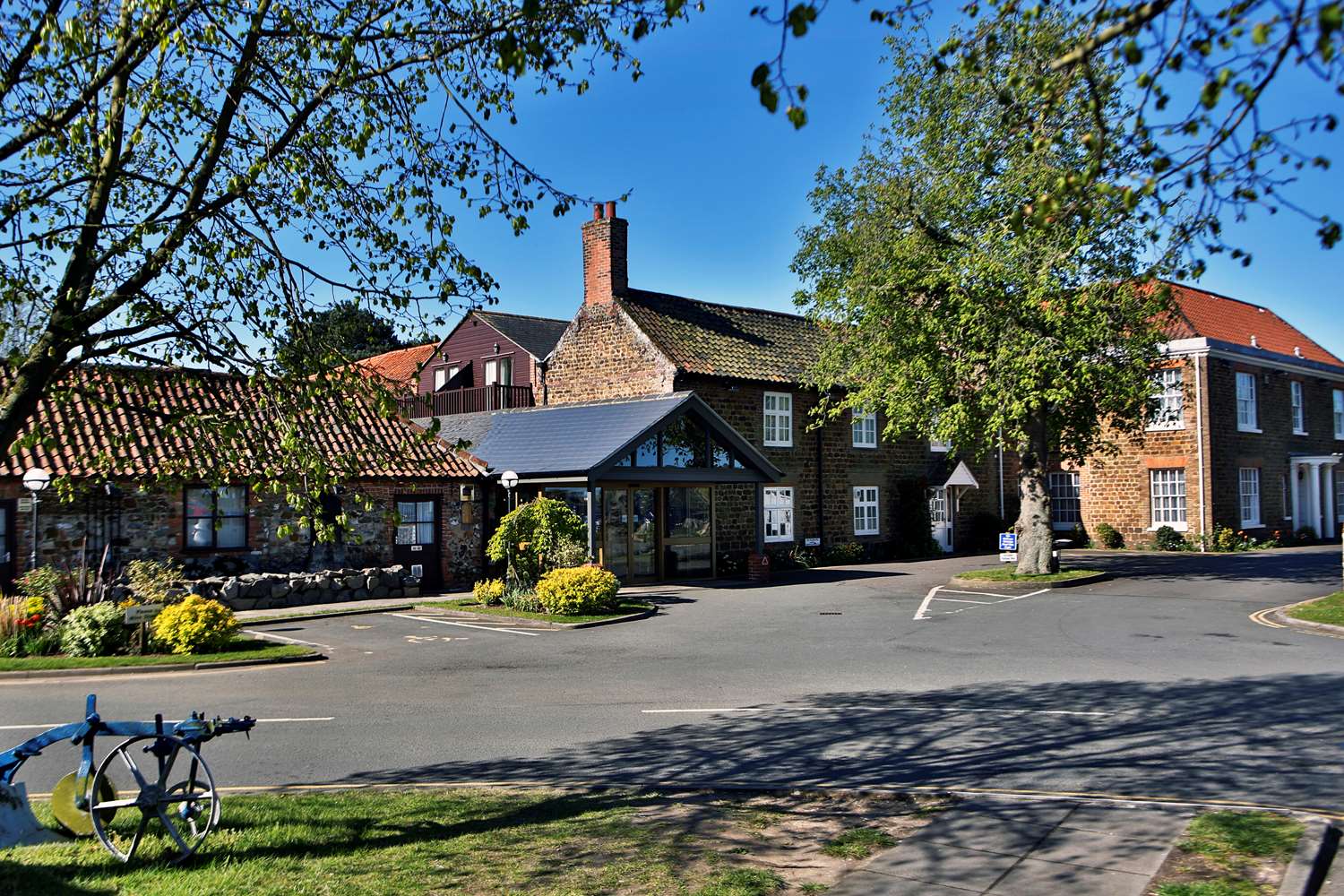 Knights Hill Hotel & Spa 33/41