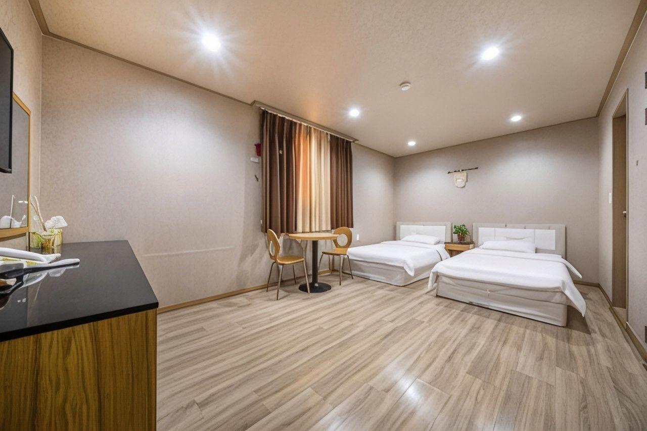 Sungsan Beach Hotel 14/38