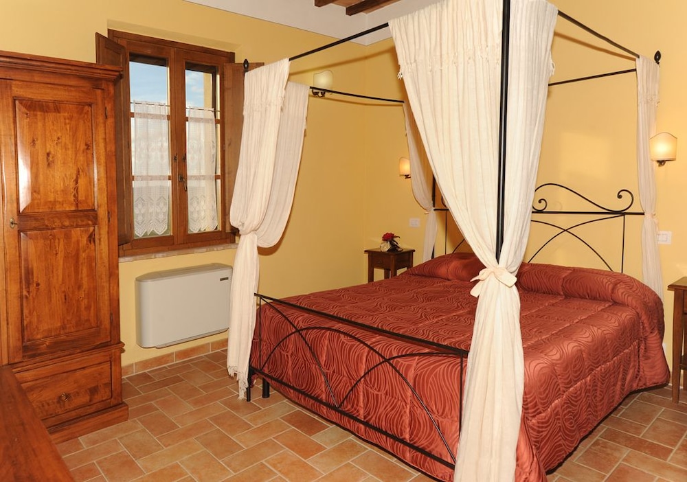 Agriturismo Poggio Tobruk 10/28