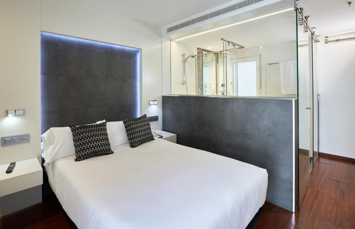 Room, Single, Courtyard View