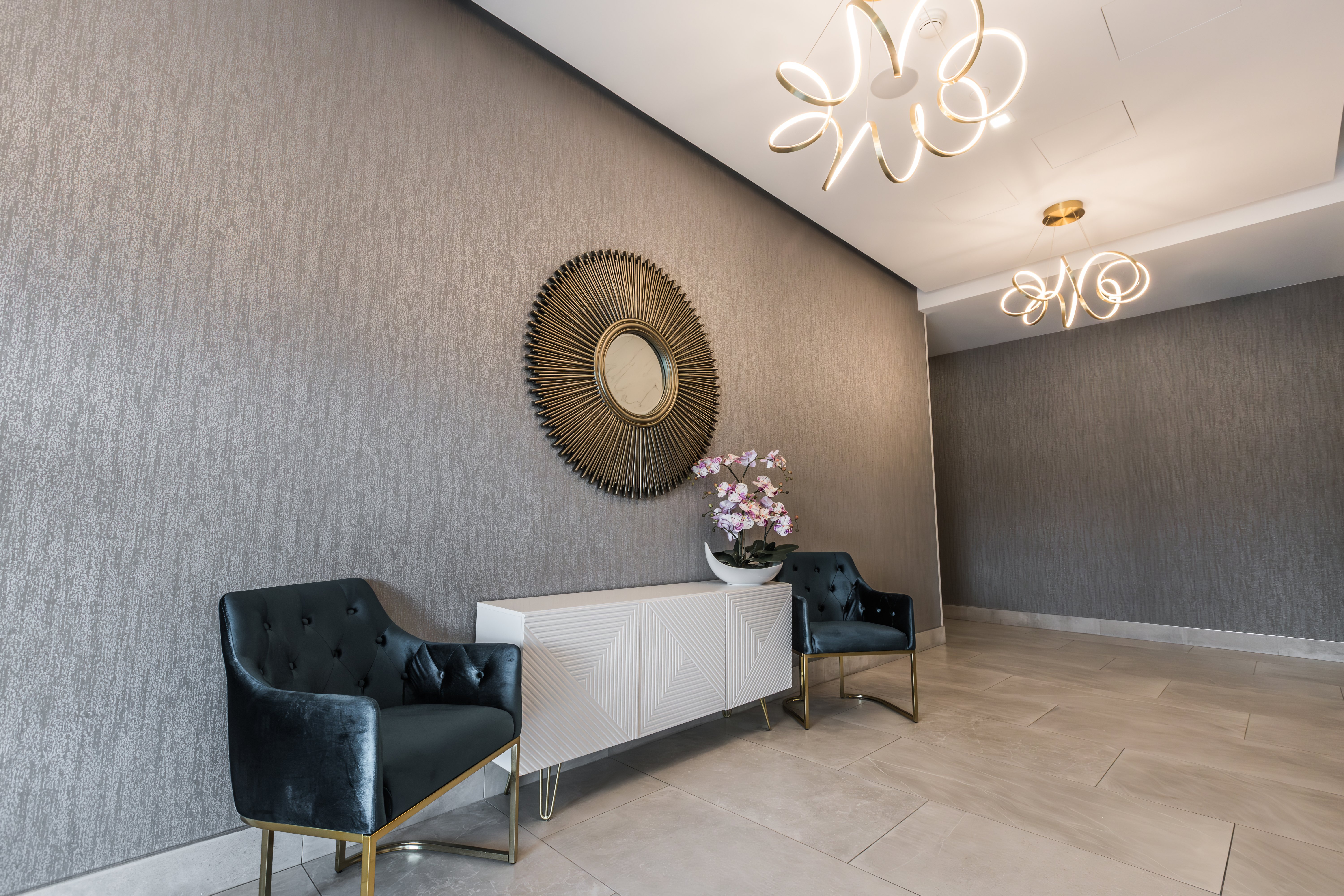 Holiday Inn Express & Suites Toronto Airport South 8/50