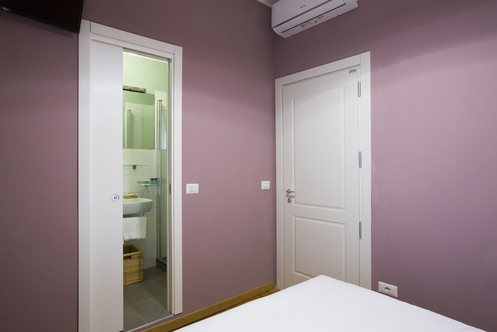 Dem Hotel 30/69