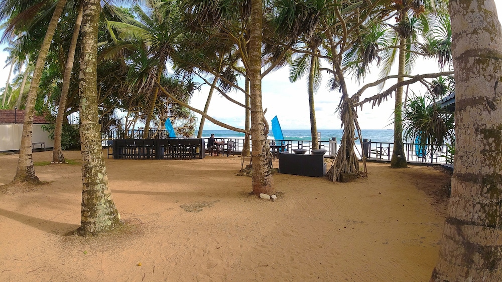 Dalawella Beach Resort 47/51