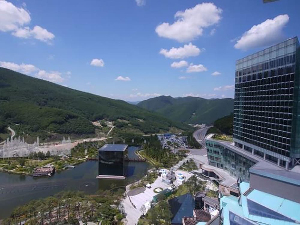 High1 Grand Hotel Main Tower (Ex Kangwonland Hotel) 6/46