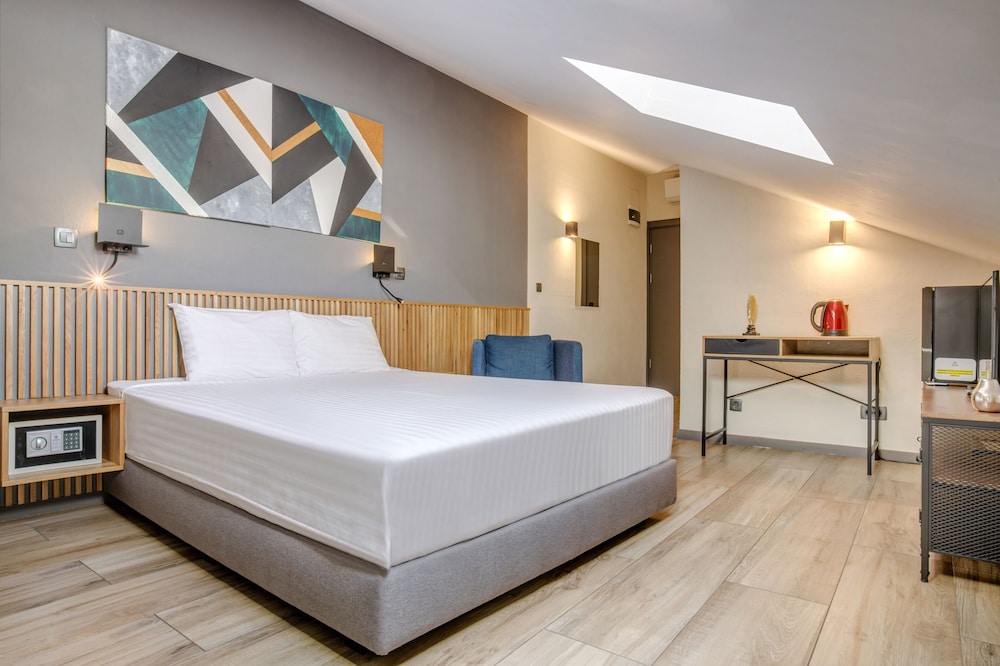 Hotel Forty One Bucharest 9/35