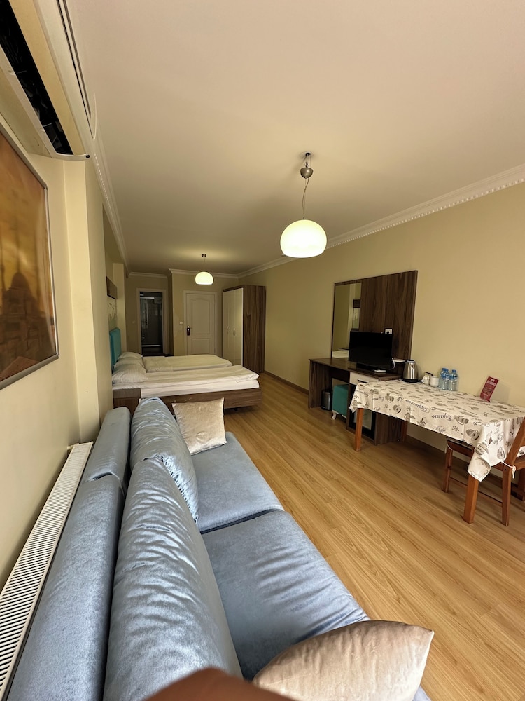 KUPELI HOTEL 43/58