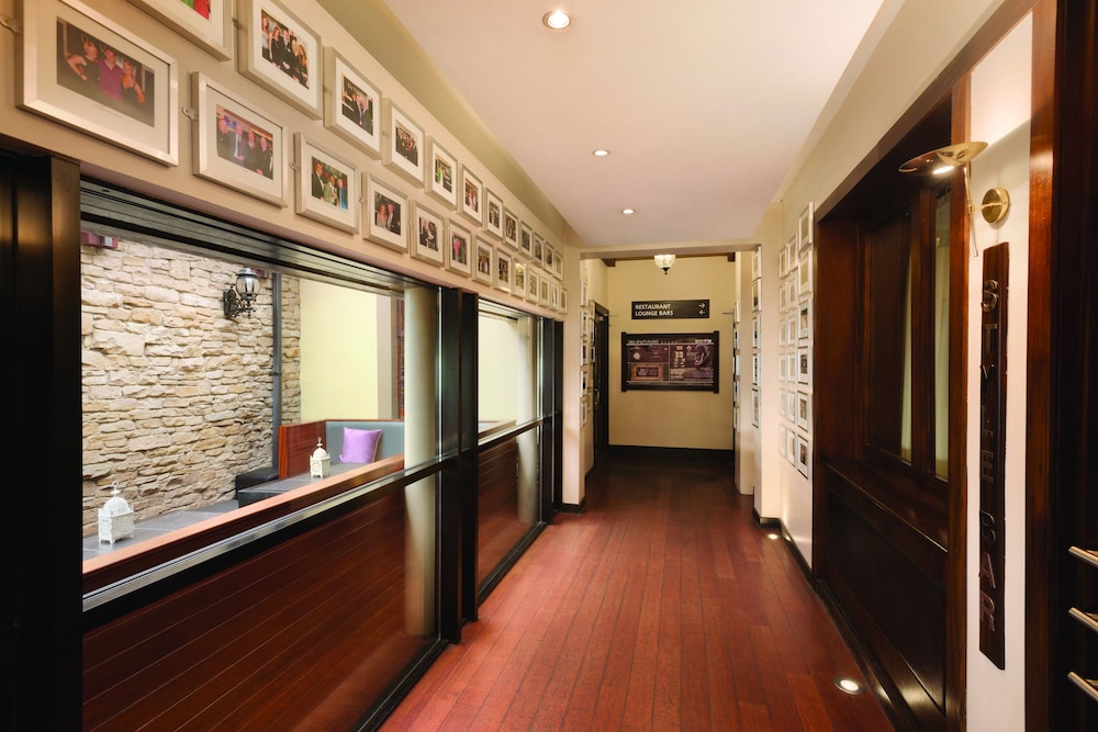Da Vincis Hotel Derry 12/60