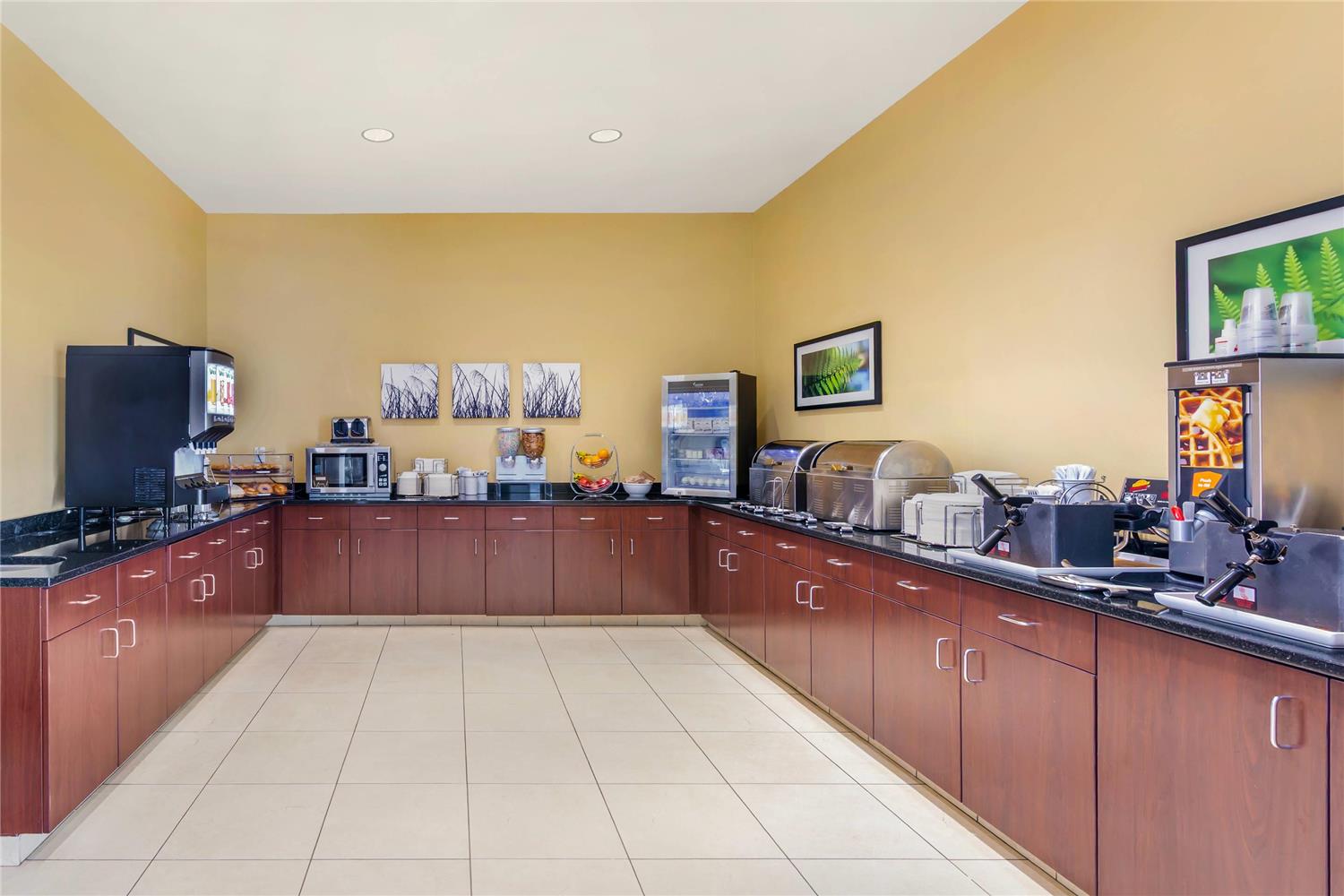 Sleep Inn & Suites Devils Lake, ND 14/42