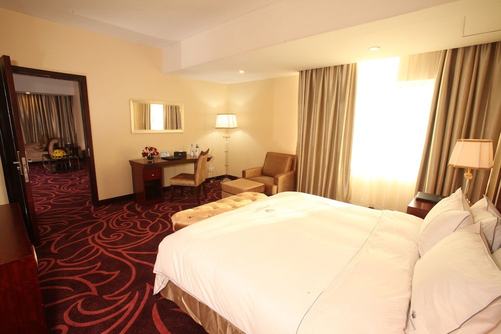 Dhaka Regency Hotel and Resort 25/64
