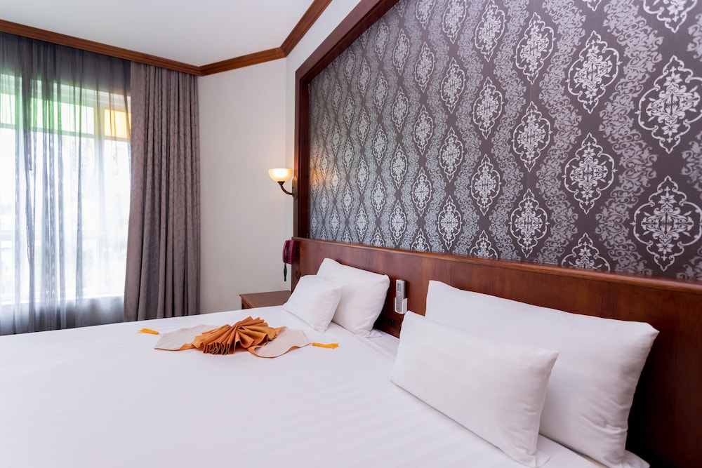 Erawan Hotel 24/66