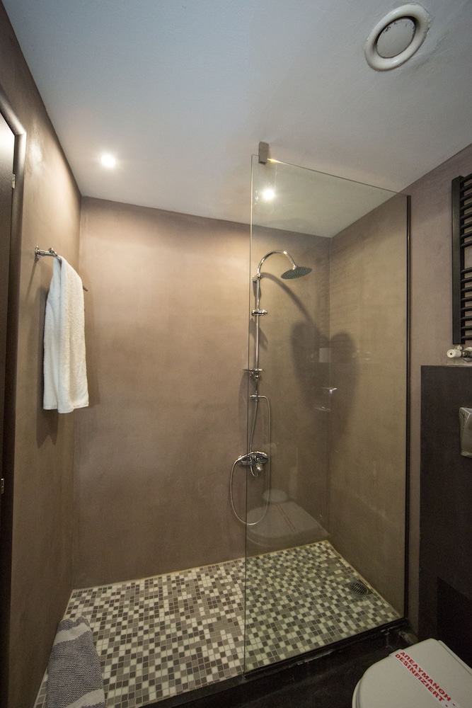 Athina Airport Hotel 66/67