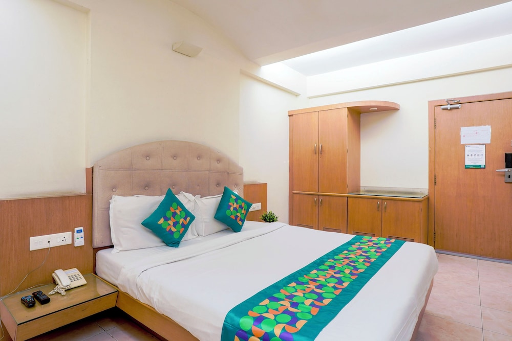Hotel Niraali Executive 16/65