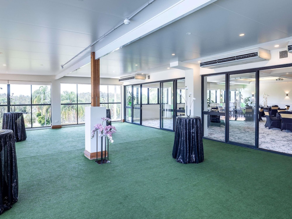 Mercure Gold Coast Resort 60/66