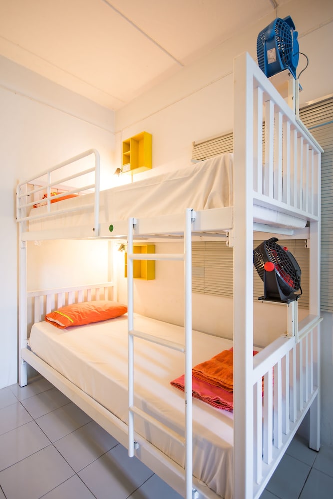Sleep Sheep Phuket Hostel 22/61