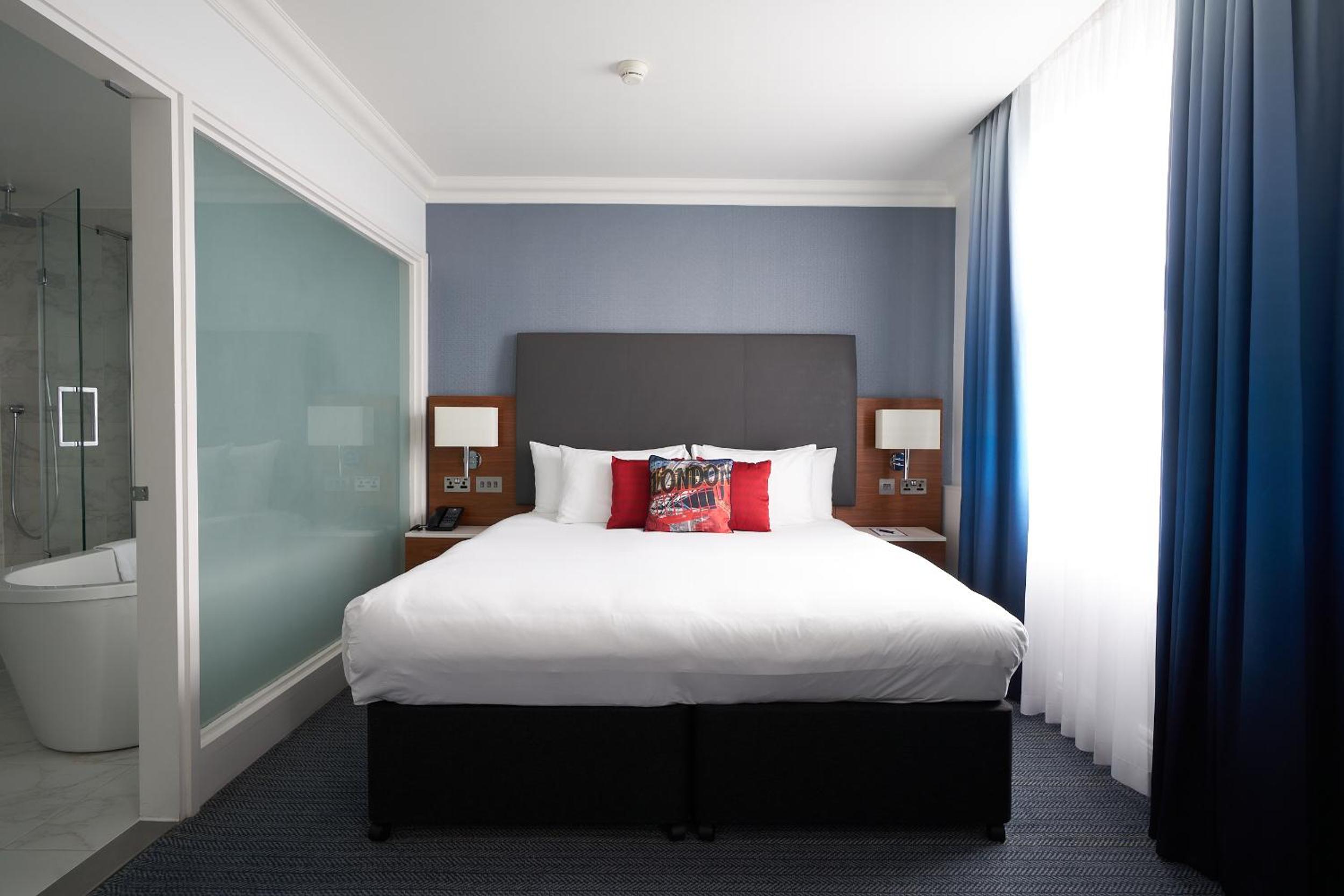 Star, Suite, King Bed, Sofa