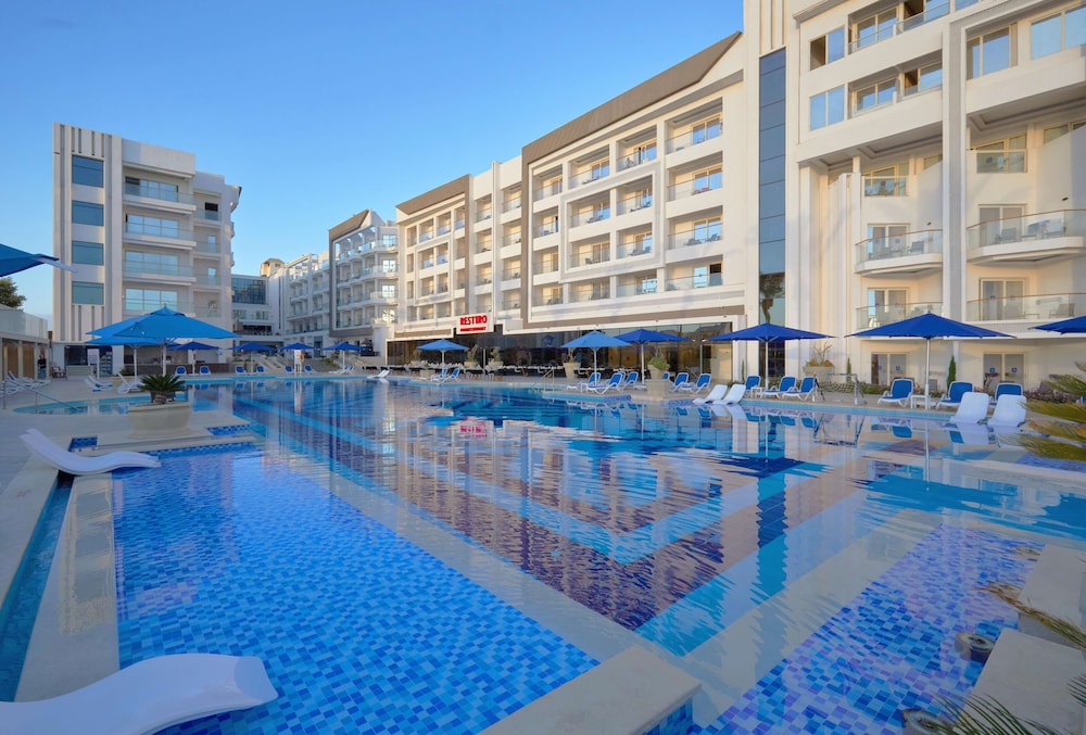 Bellagio Beach Resort & Spa in HURGHADA