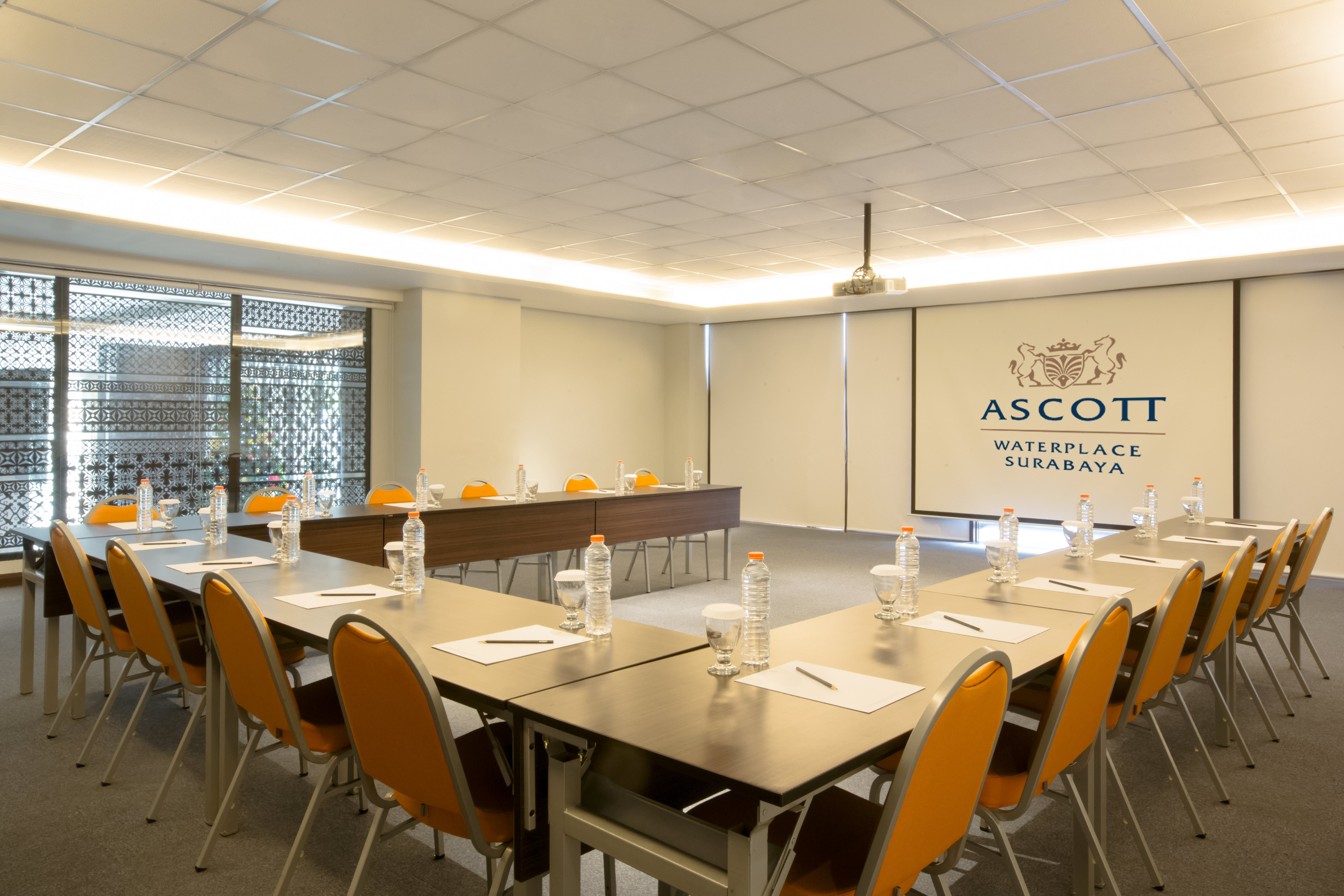 ASCOTT WATERPLACE SURABAYA 65/74