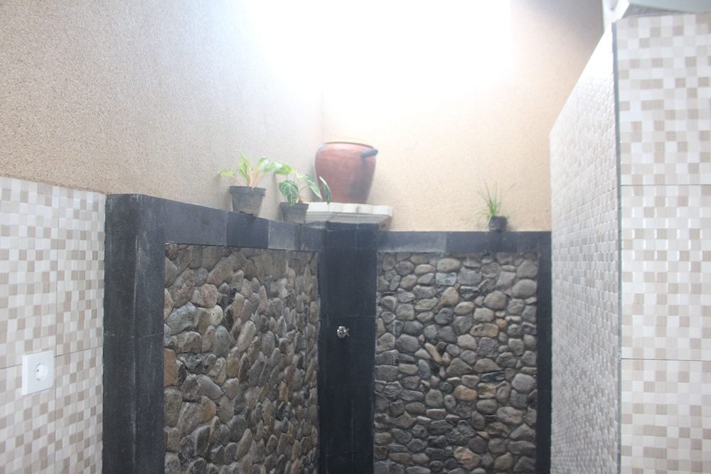 Pande Guest House Pemuteran 15/62
