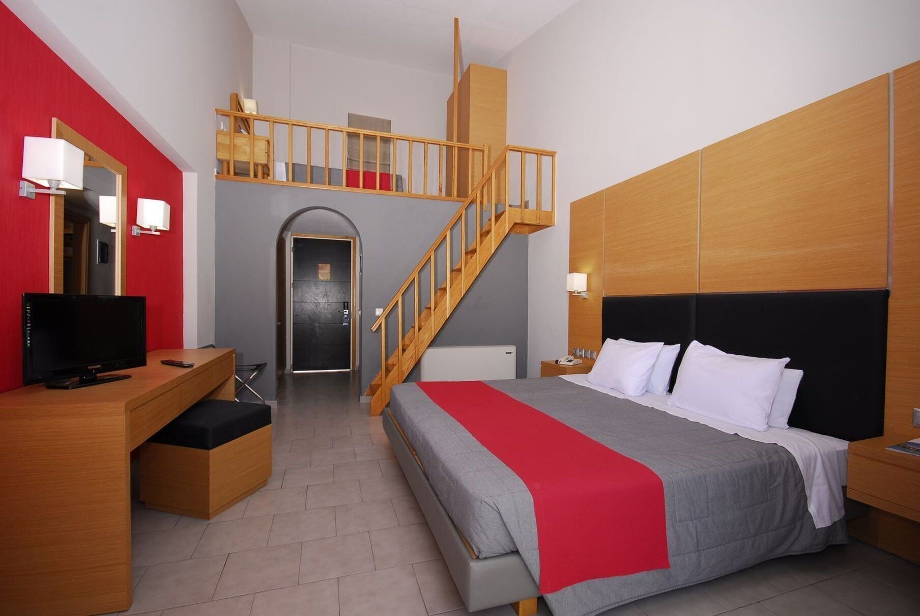 FAMILY MAISONETTE