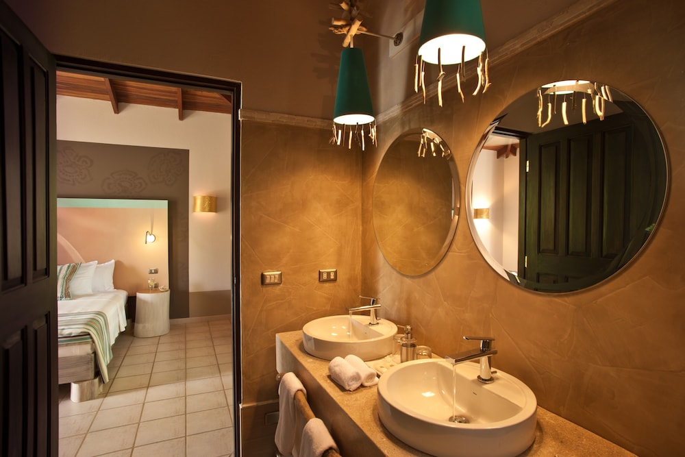 Cala Luna Boutique Hotel and Villas 28/86