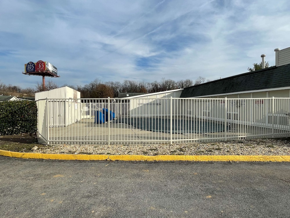Motel6 Hagerstown, MD 22/36