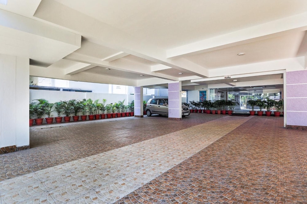 The Avenue Suites 45/49