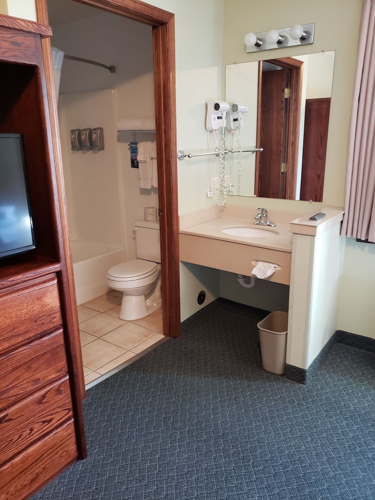 Travelodge by Wyndham Livingston Yellowstone 25/58