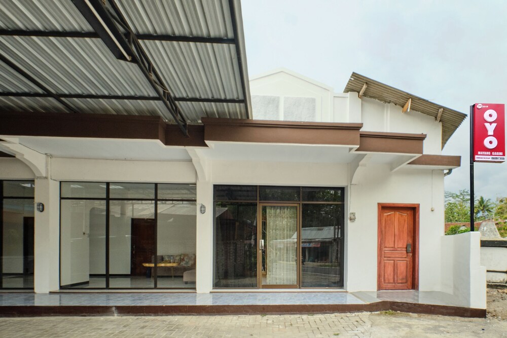 OYO 2519 Mayang Garini 1/27