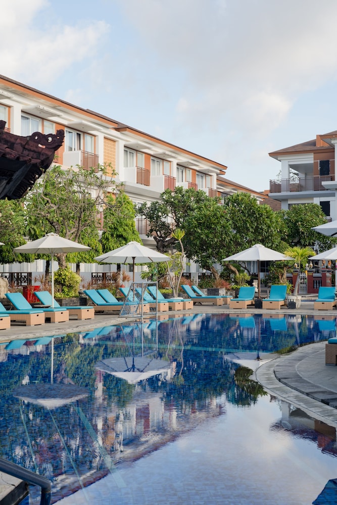 Kuta Beach Club Hotel 52/57