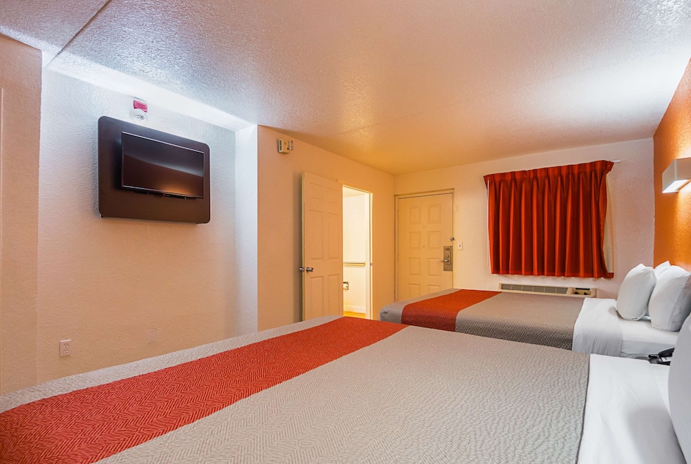 Motel6 Garland, TX - Northeast Dallas 25/43