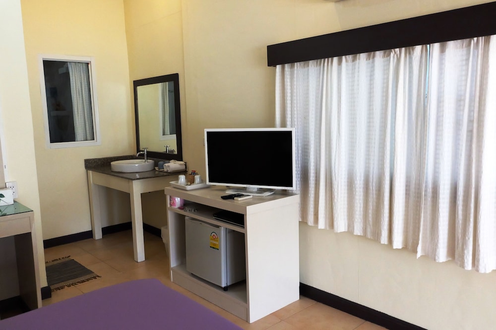 The C Samet Beach Resort 62/78