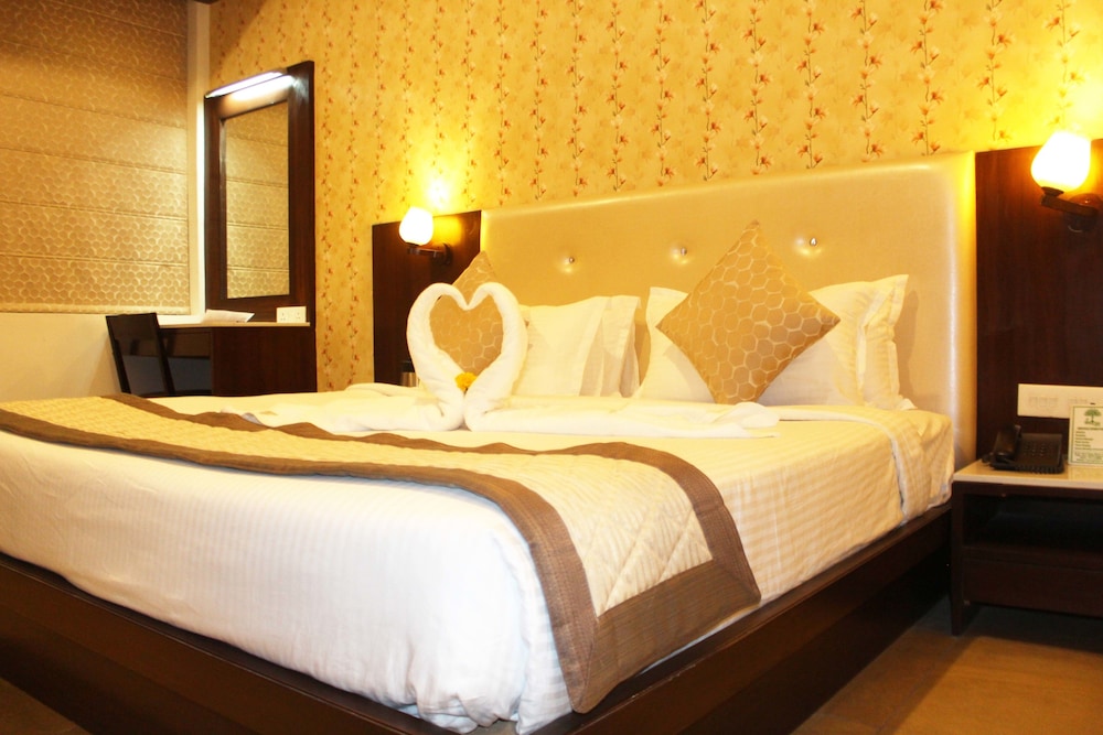 HOTEL APPLE INN 33/66